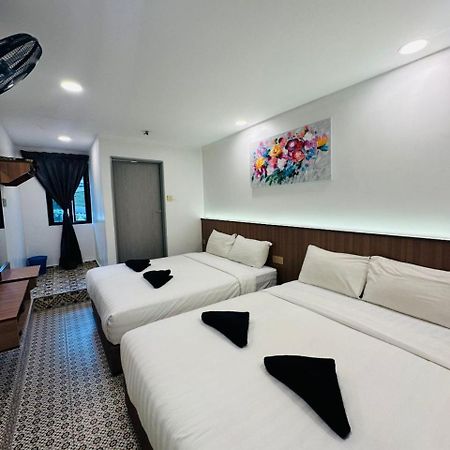 Ar Rayyan Hotel Tanah Rata Extérieur photo