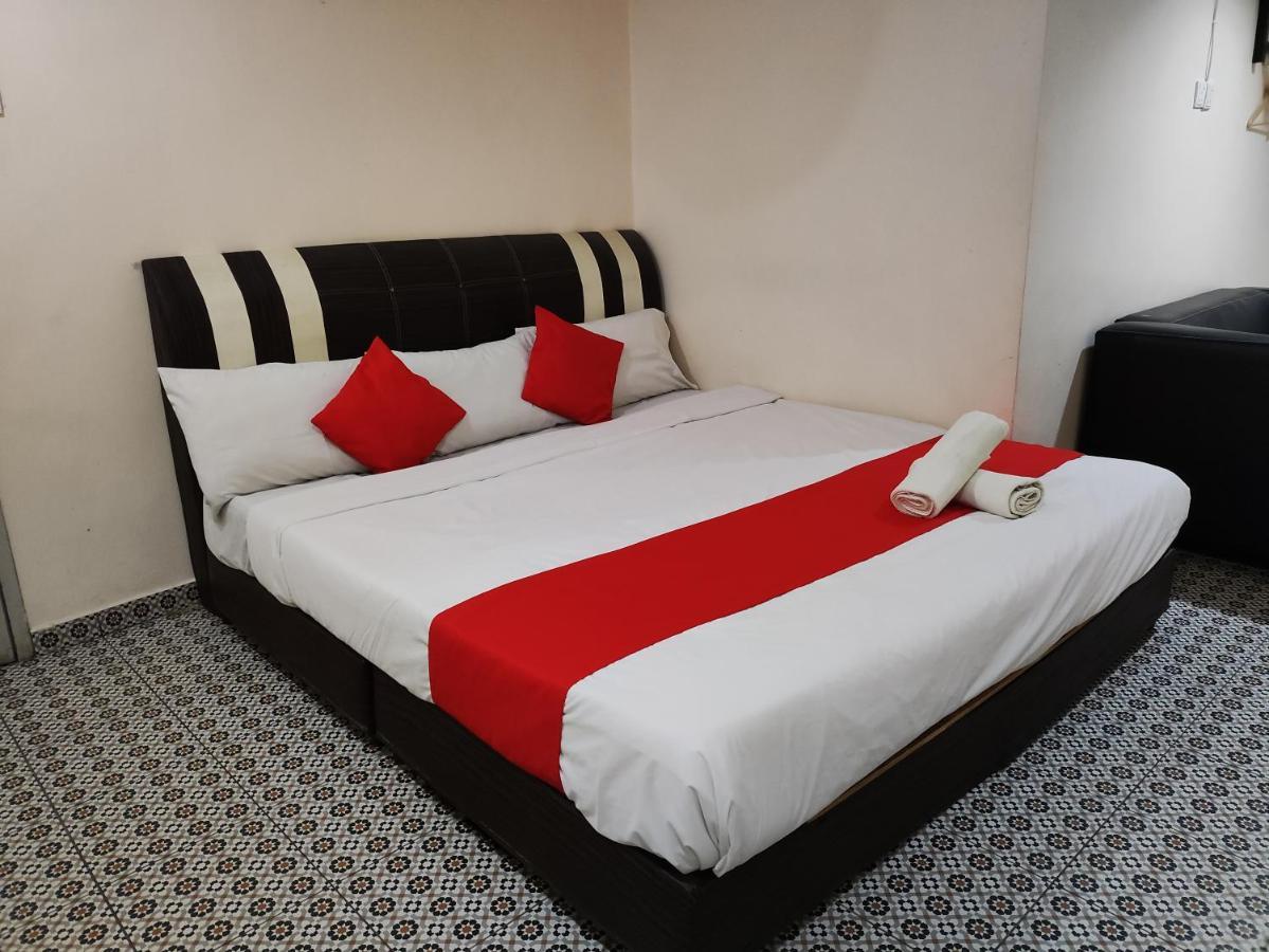 Ar Rayyan Hotel Tanah Rata Extérieur photo