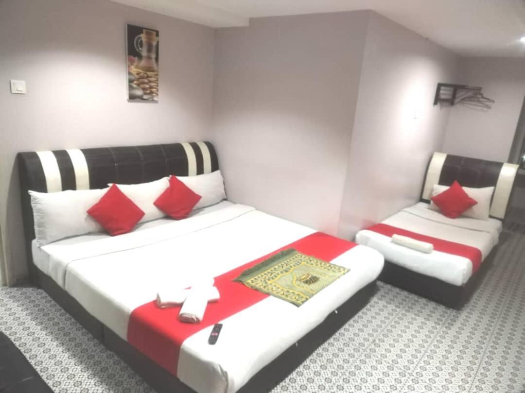 Ar Rayyan Hotel Tanah Rata Extérieur photo